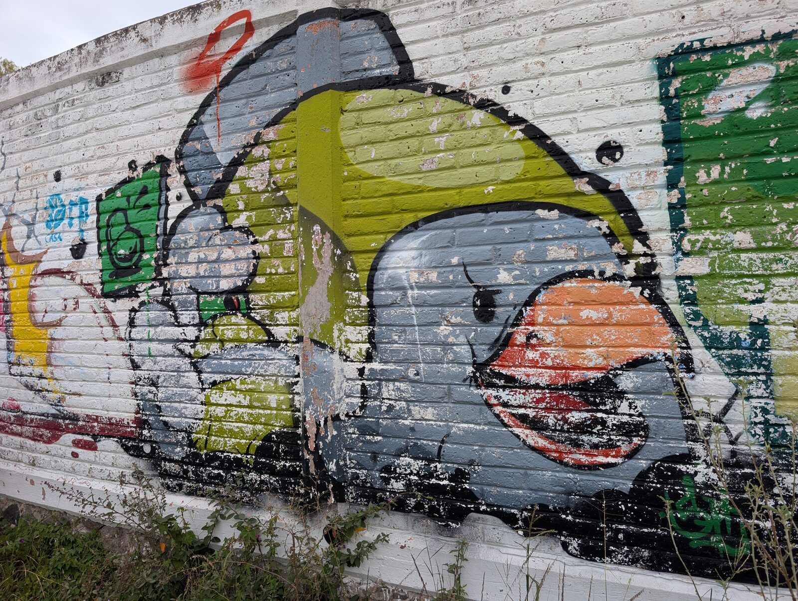 Cartoon creature