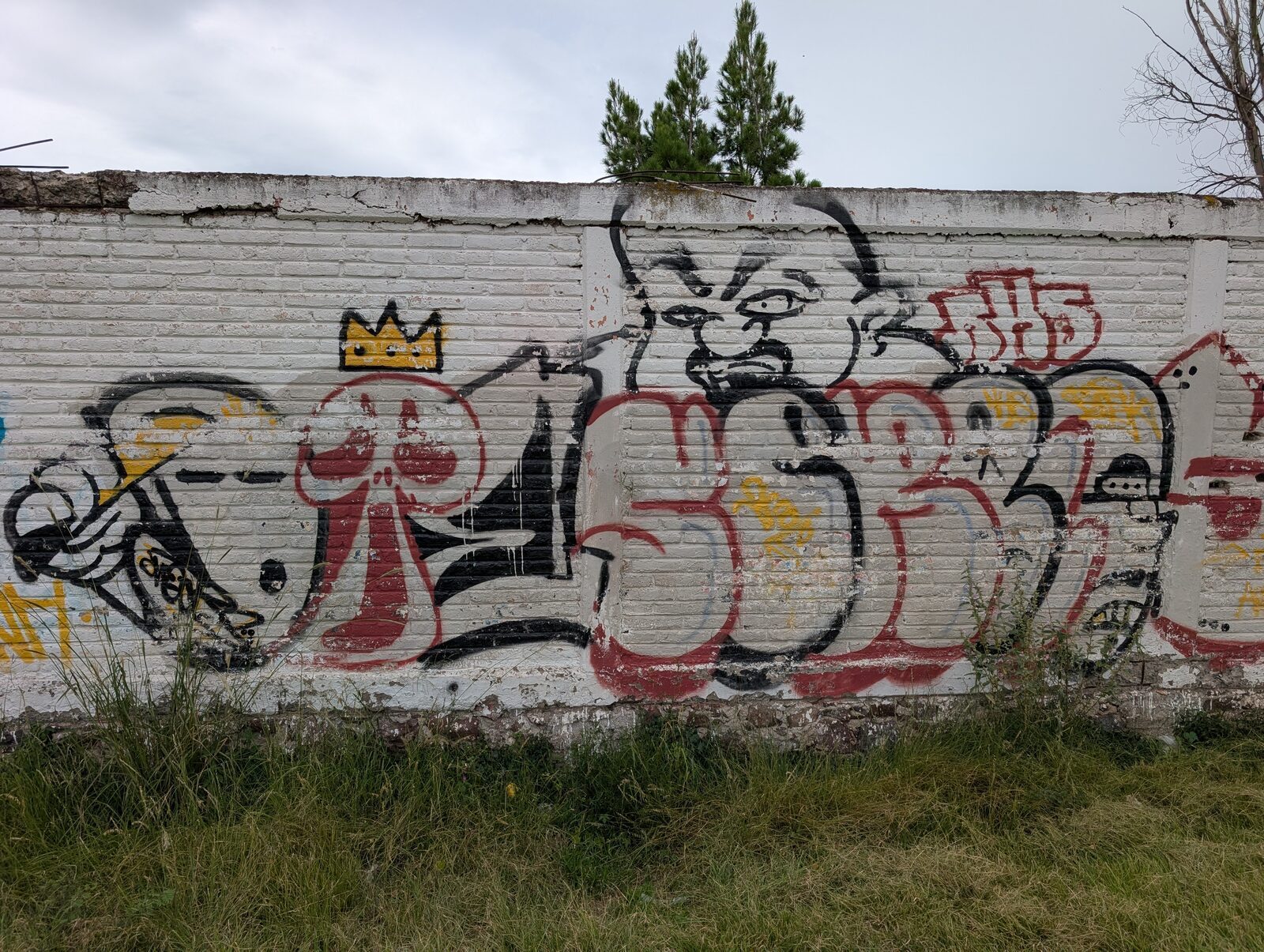 Crown and throw-up letters
