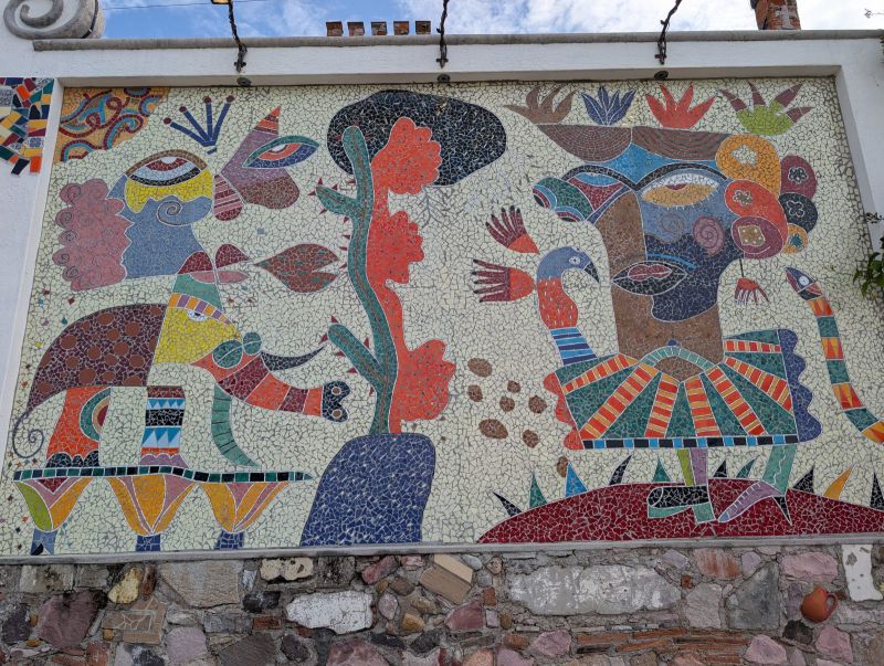 "DIEGO...EL ELEFANTE, FRIDA... LA PALOMA"