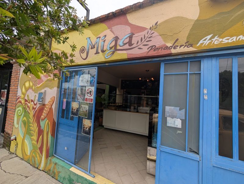 Miga bakery sign