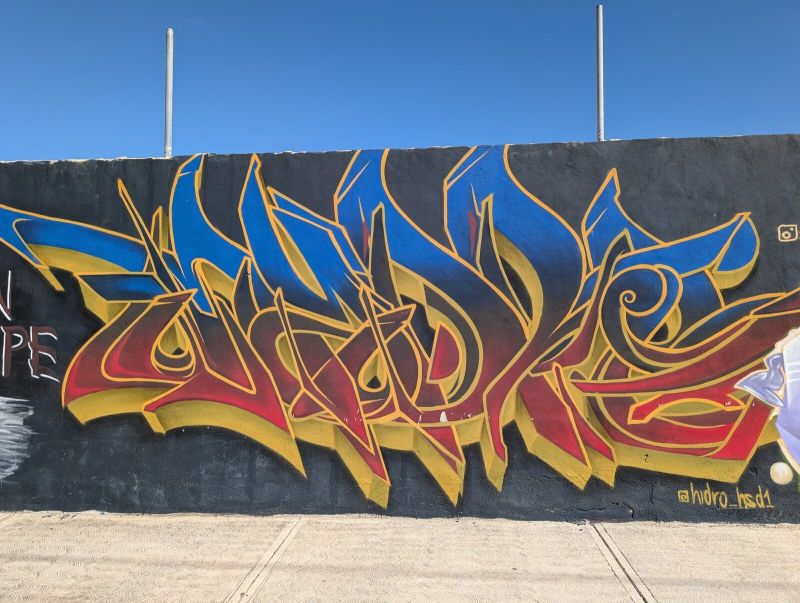 Blue and gold wildstyle piece
