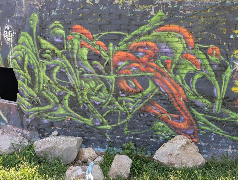 Green tubular tendrils