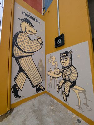 Perro y gato del café Macarena